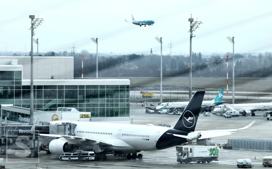 Bh. državljanin teško povrijeđen na aerodromu u Minhenu: Automobilom udario u avion